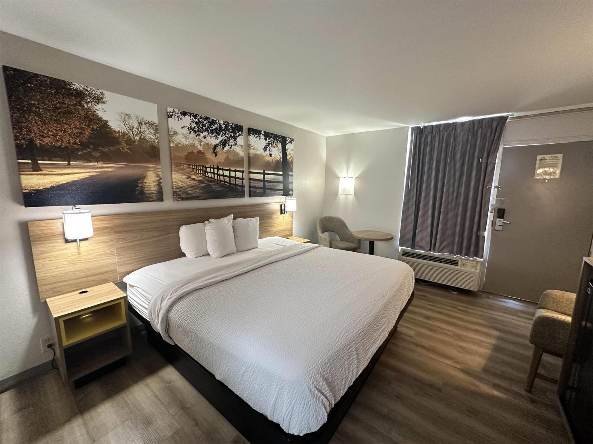 Days Inn By Wyndham Adel I-75 Екстер'єр фото